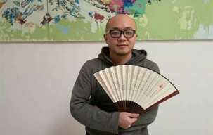 盛風(fēng)折扇精致的做工，美侖美奐