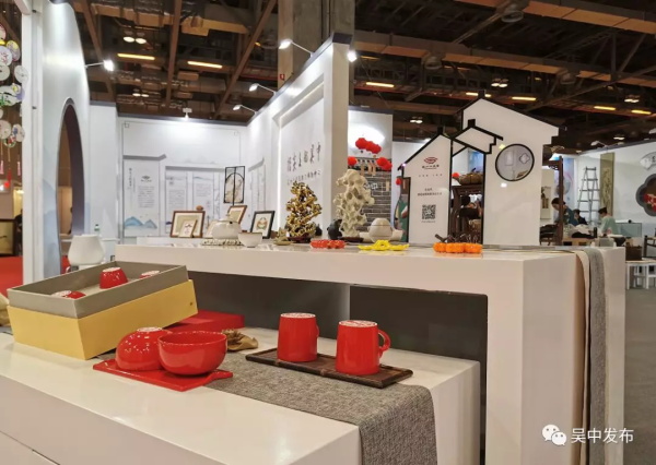 兩百平米展現(xiàn)蘇式生活